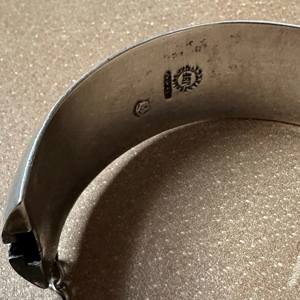 Vintage Sterling Silver cuff bangle bracelet Mexico modernist brutalist w chain - Picture 5 of 9